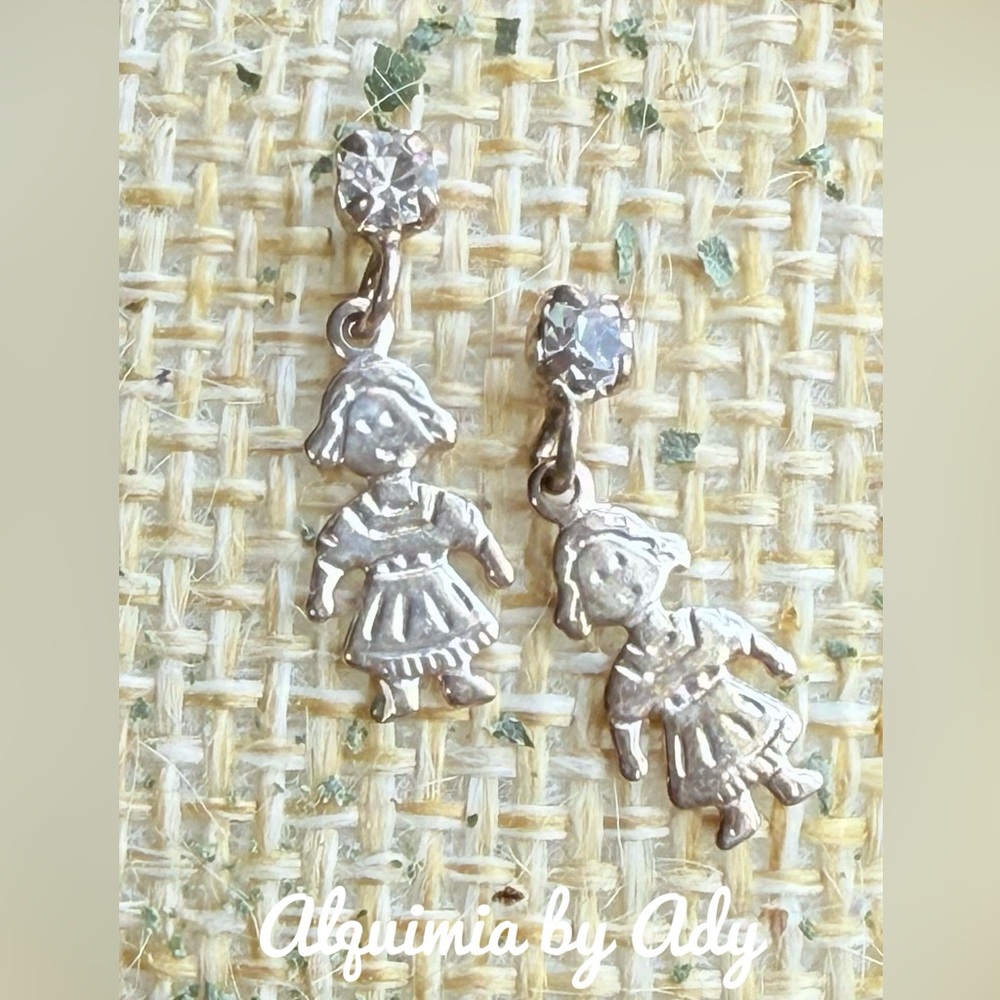 Sterling silver tiny girls earrings - Picture 1 of 1